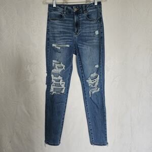 American Eagle Outfitters Size 6 Next Level Stretch Distressed Medium Wash Jeans